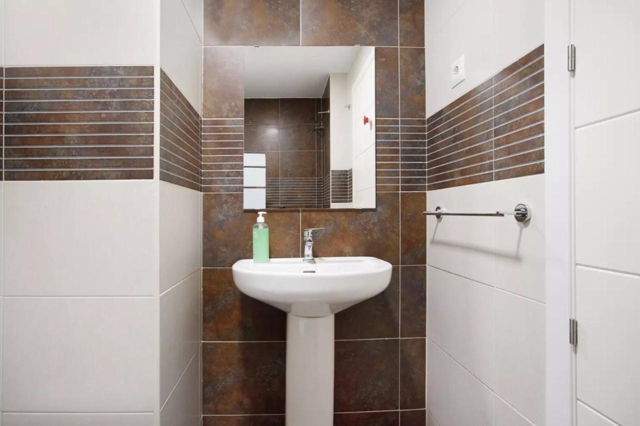 Malaga Campus Apartment Parking Included Экстерьер фото